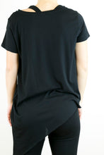 T-shirt asimmetrica nera